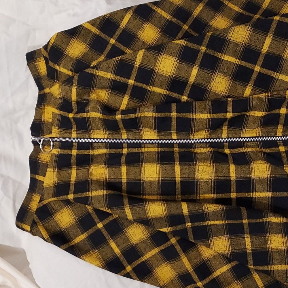 *Midnight Hour Black and Yellow Plaid Skater Skirt with Full Zipper Front  XS